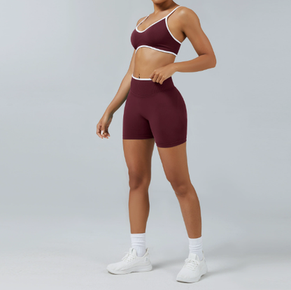 Aloura - Women Shorts (Weinrot)