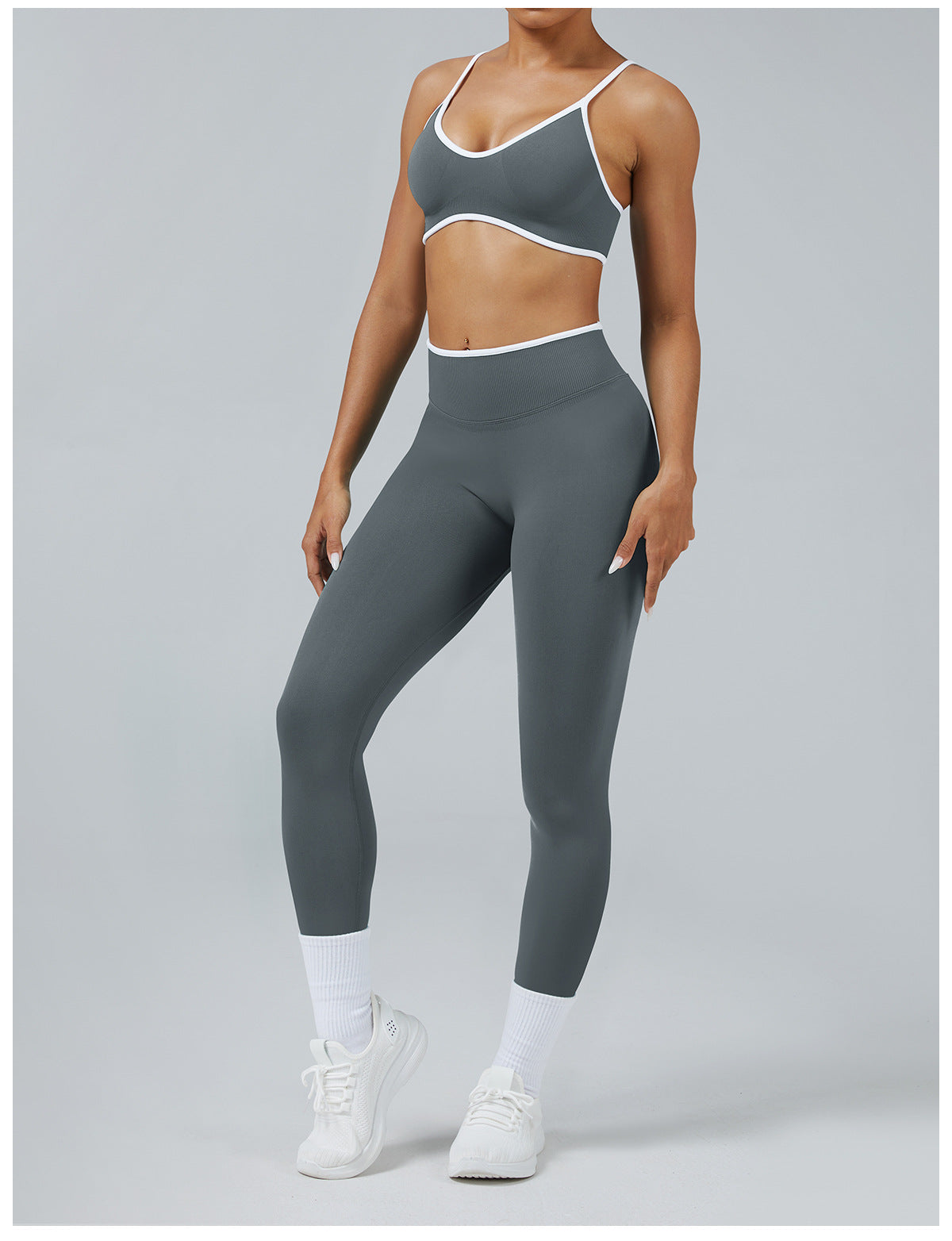 Aloura - Women Gym Bra (Grau)